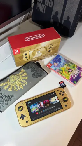 Nintendo Switch Lite Hyrule Edition