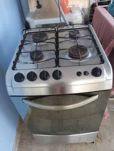 Fogão 4 bocas + forno