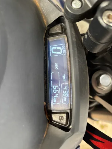 Bajaj Dominar 400 (2026) - Azul - 700km