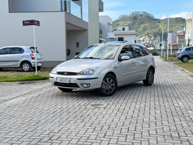 Ford Focus Ghia/ XR 2.0 /ghia 2.0 16V Flex 5P 2007