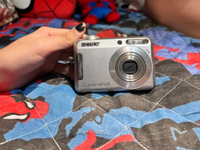 Sony Cybershot DSC-S650