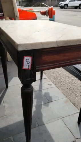Mesa de mármore antiga