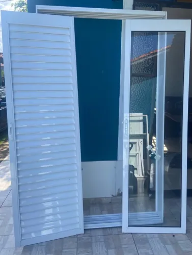 Porta de Alumínio para Dormitório