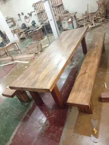 Mesa com bancos 3 metros