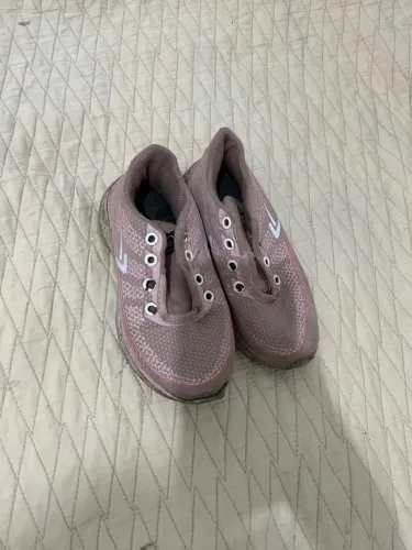 Tênis rosa TAM 26