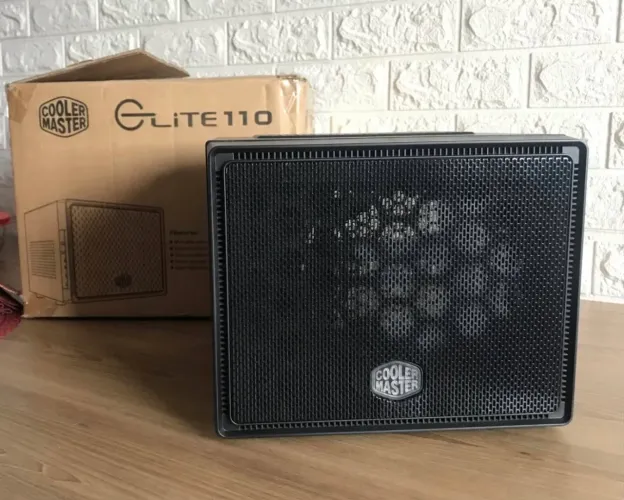 Gabinete Cooler Master Elite 110 - Compacto / Mini ITX