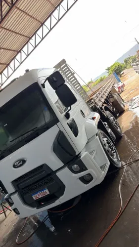 Ford cargo 