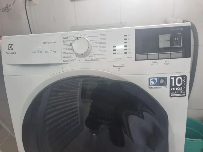 Máquina de lavar Eletrolux lava 11kg seca 7kg seminário nova