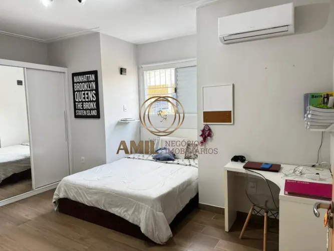 NPSobrado 3 quartos, 1 suíte, 4 banheiro, 2 garagem, piscina, Residencial Flamboyant SJC