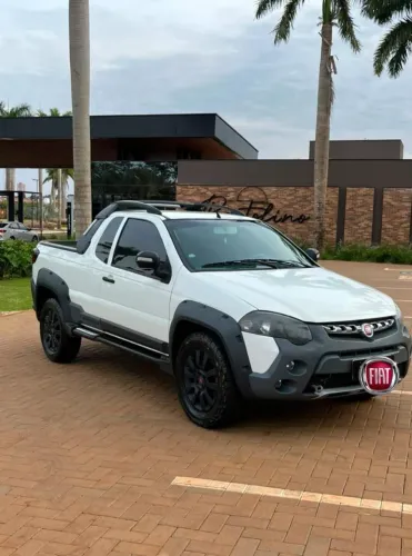 Fiat Strada Adventure 1.8/ 1.8 Locker Flex CE 2015