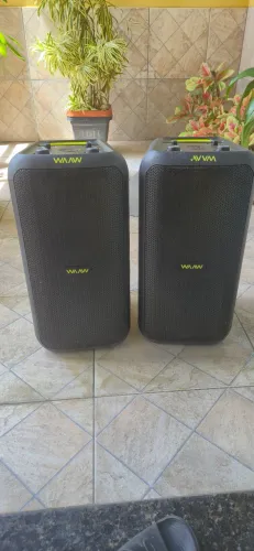 Par de caixas de SOM Infinity 200