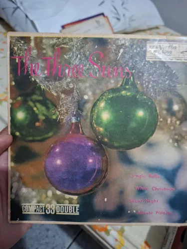 LP compacto "The three Suns" 