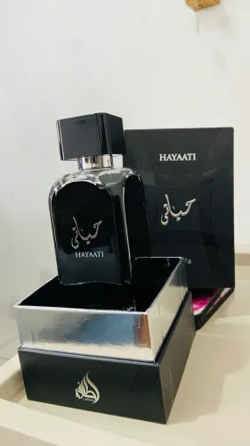 Perfume Arabe Lataffa Hayaati Invictus