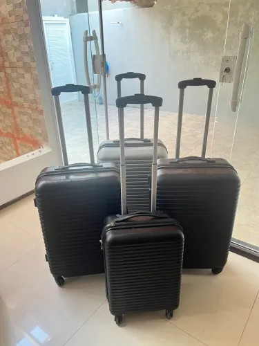 Vendo MALAS, usadas apenas uma vez