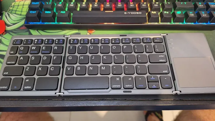 Teclado portátil dobrável