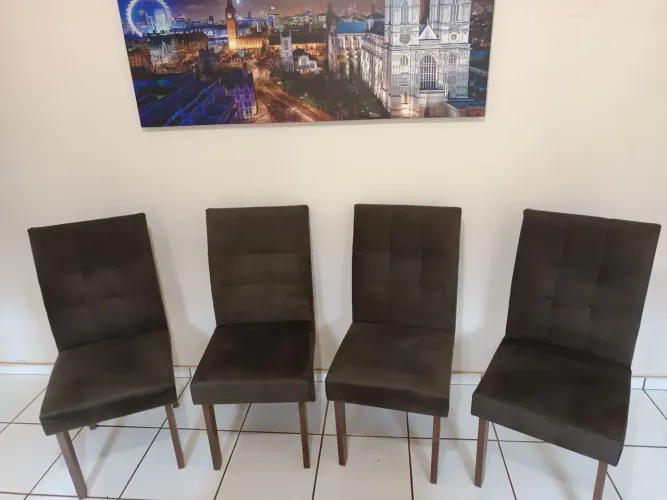 Conjunto 4 cadeiras chocolate/marrom pouco uso excelente estado