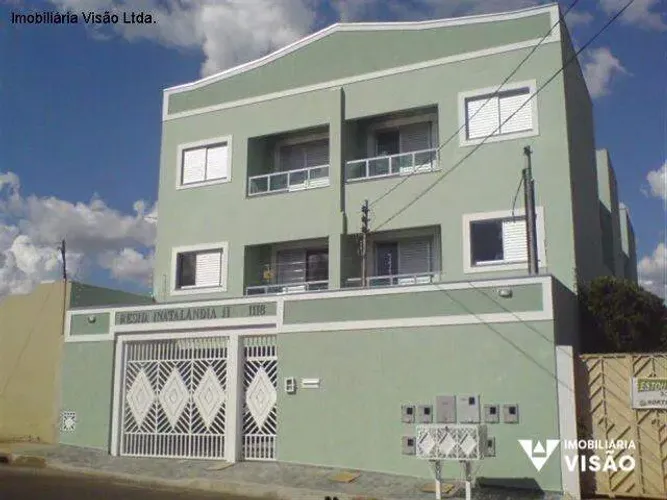 APARTAMENTO PARA ALUGAR COM 02 QUARTOS, 01 VAGA, UNIVERSITÁRIO - UBERABA/MG