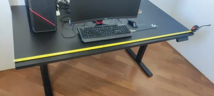 Mesa com regulagem de altura elétrica Slikdesk High