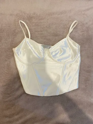 Regata/top corset de cetim branco - NUNCA USADO