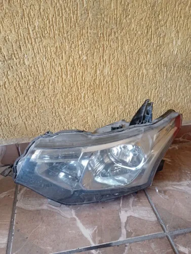 Farol Esquerdo Mitsubishi Outlander 2014 2015 (Sem Xenon)