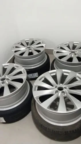 OPORTUNIDADE!!! PRA VENDER LOGO Rodas  Aro 20 5x100 + 4 pneus novos 