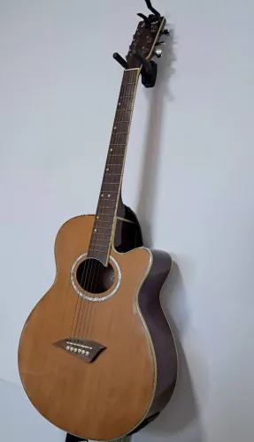 Violão elétrico de aço