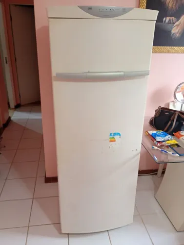 Geladeira Brastemp 300 L Frost Free 