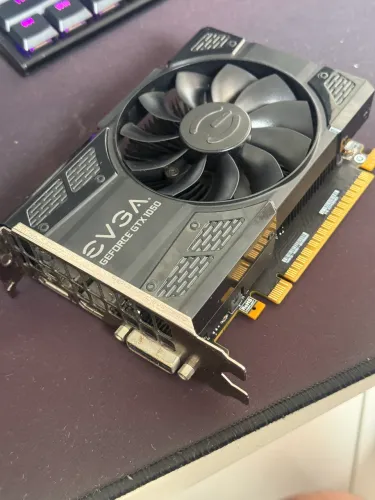 GTX 1050 2GB EVGA