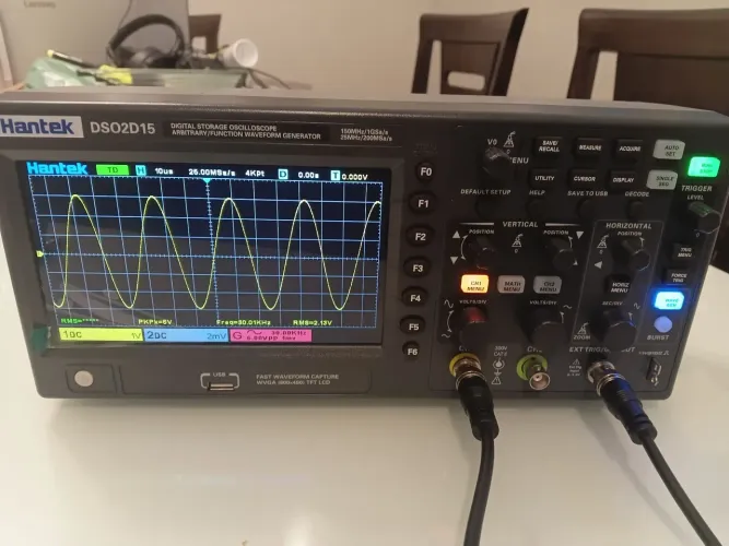 Osciloscópio Hantek DSO2D15 de 150 MHz novíssimo