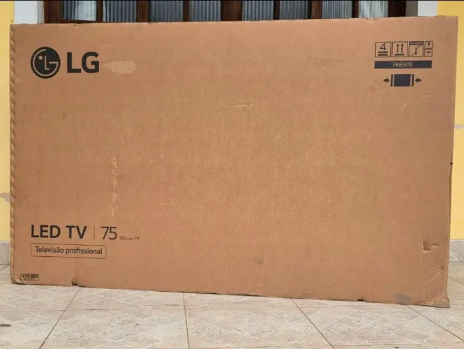 Smart TV GIGANTE 75 LG UHD 4K modelo 75AU801C LACRADA