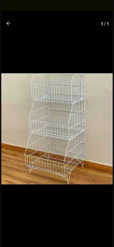 Cesto container  simples?Prateleiras