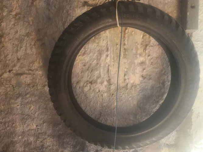 Pneu Traseiro Moto Levorin Duna II 110/80-18 - NOVO (Sem Uso)