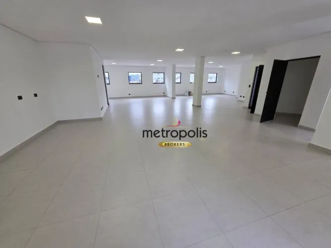 Conjunto para alugar, 200 m² por R$ 7.900,00/mês - Vila Assis Brasil - Mauá/SP