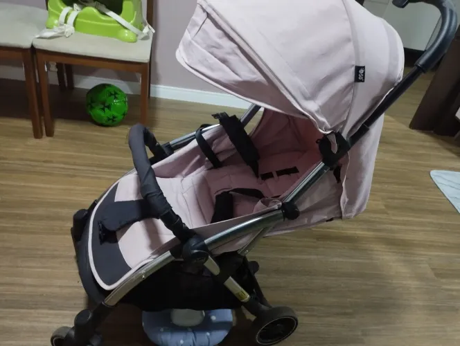 Carrinho de bebê Chicco Cheerio