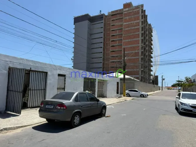 Lote à venda na Coroa do Meio