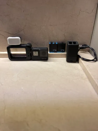 GoPro HERO7 Black + 4 Baterias + Carregador + Luz | Kit Completo