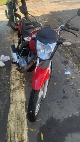 Vende-se moto fan 2016 modelo 2017