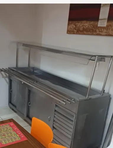 Pista de Saladas Self-Service 100% Inox - 2 metros - Excelente Estado