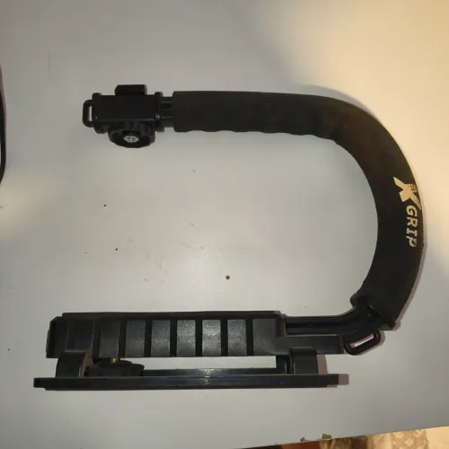 Punho estabilizador de ação profissional Opteka X-Grip para câmeras e filmadoras. 