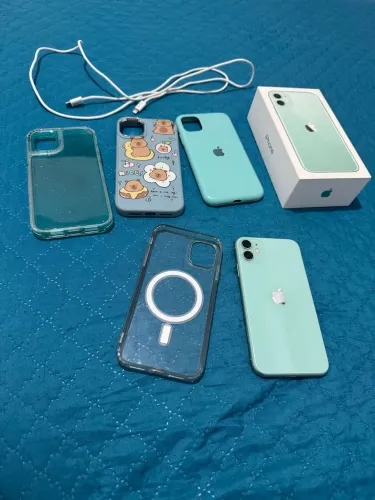 Vendo iPhone 11 64 gb biometria pagamentos por aproximação