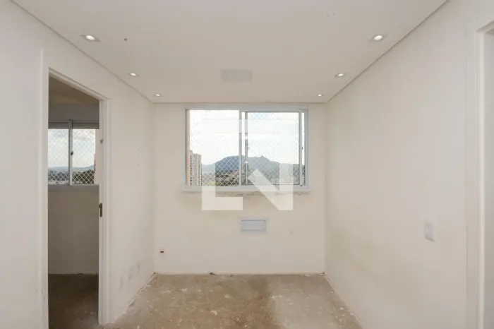 Apartamento à Venda - Piqueri, 2 Quartos, 35 m2