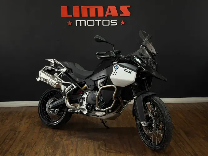 BMW Gs 900 Preta 2025 Adventure Plus - Apenas 9.100 KM.