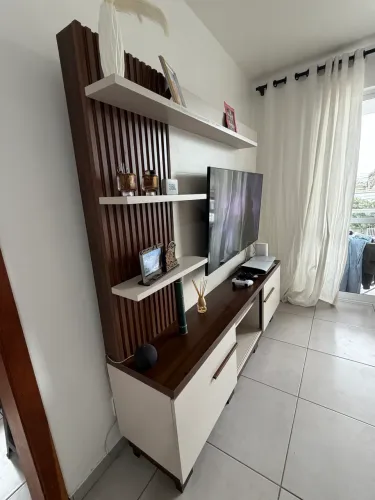 Rack com painel para sala de estar
