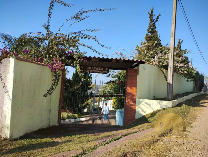 Chácara à venda em Terra Preta com 2.670m²