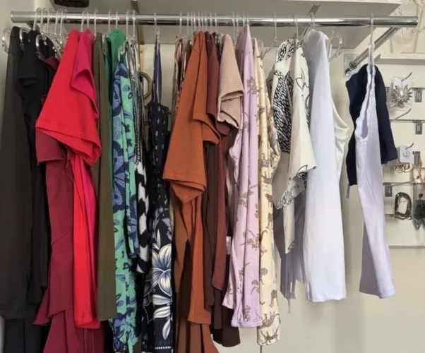Arara de roupas ( Qtd. 4)- lojas ou residência