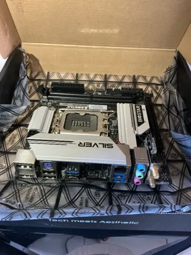 Placa Mãe Mini ITX LGA1700 DDR5 