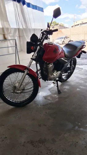 Vendo fan 125 super conservada!