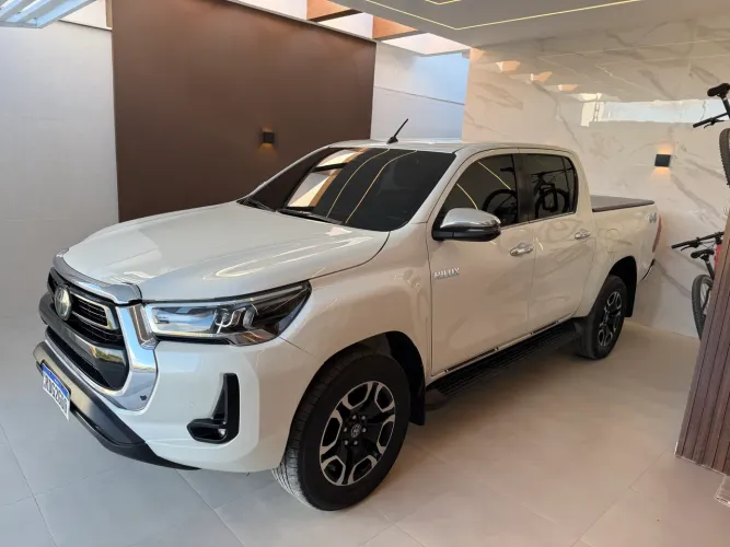 Toyota Hilux CD SRX 4X4 2.8 TDI 16V Diesel Aut. 2021