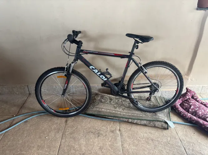 Bicicleta Caloi alumínin preta aro 26