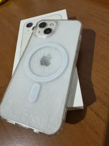 Iphone 13 128 gb (Leia a descrição)